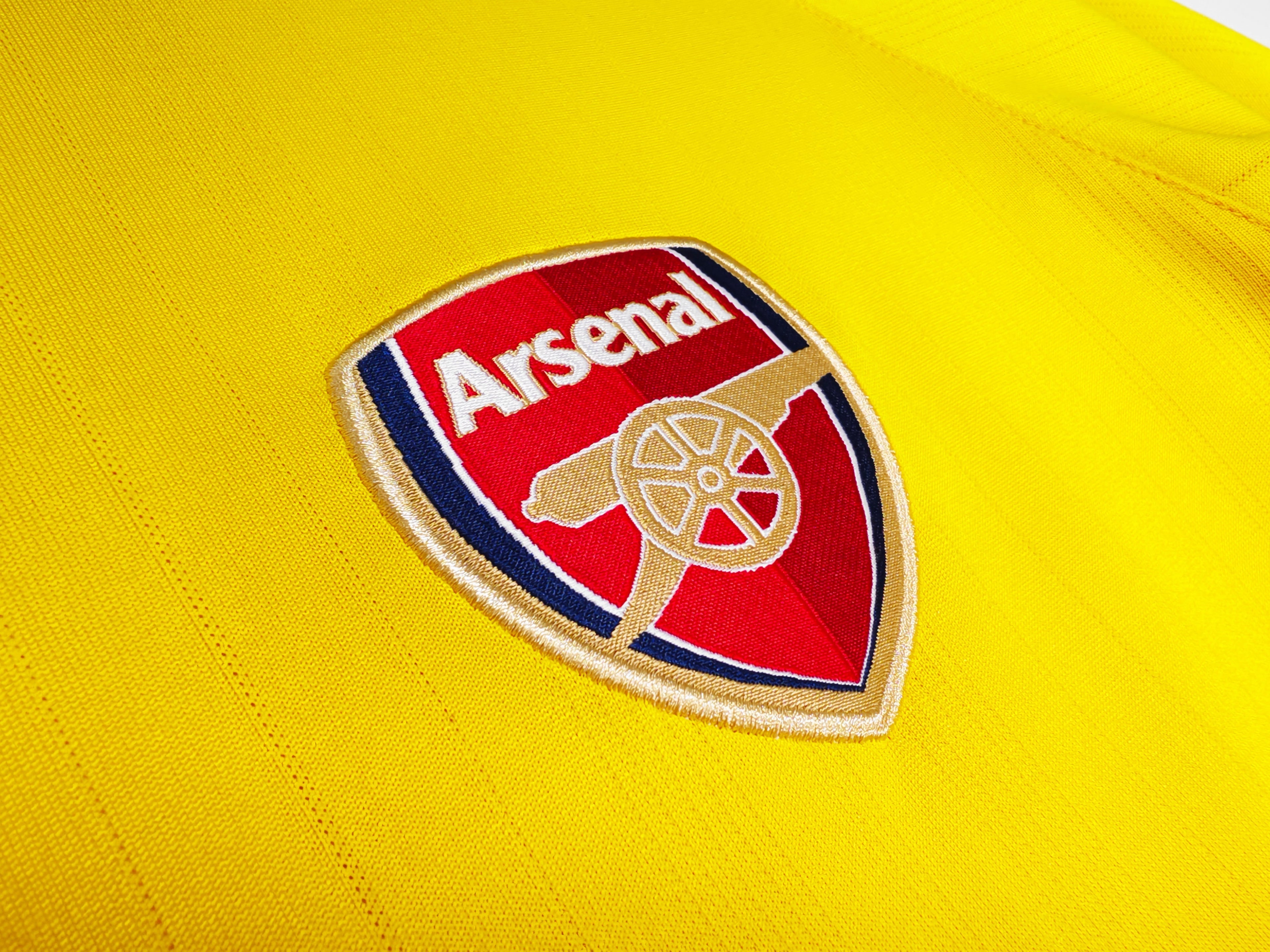 Arsenal Retro Away 2003/04 - The Invincibles Era