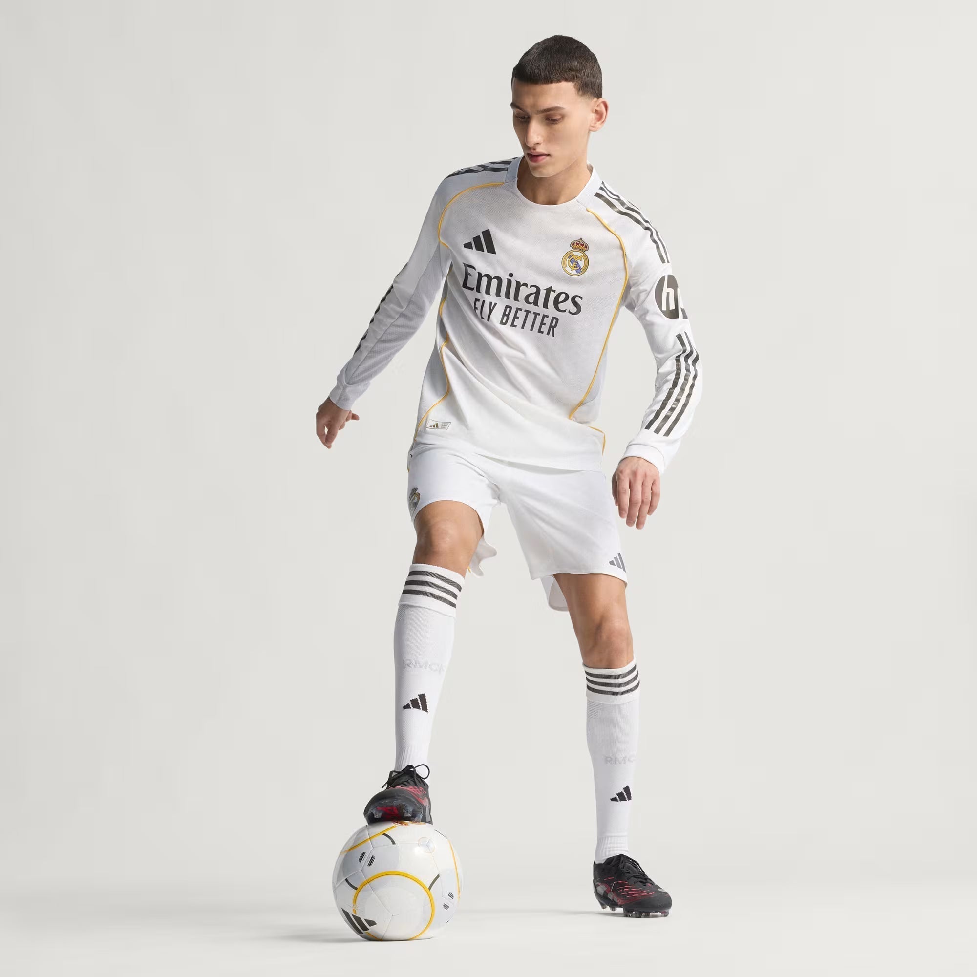 Real Madrid Home Long Sleeve Player Jersey 25/26